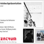 Einladung zu einer Fotobuchpräsentation am 27.02.26 in Berlin mit Werken verschiedener Künstler, organisiert von Photocentrum in der Fotogalerie Bethanien. (KI generierte Beschreibung)